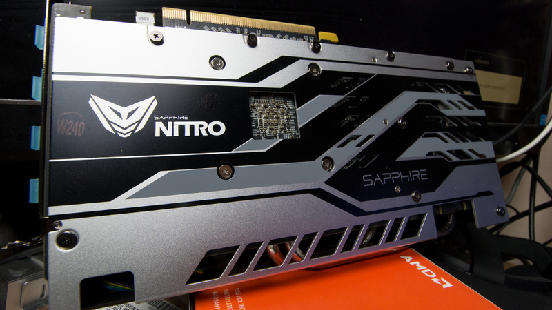 The Sapphire Nitro+ RX 580 is pretty on the bottom, plain on the top and outfitted with striking heat pipes on the inside.
